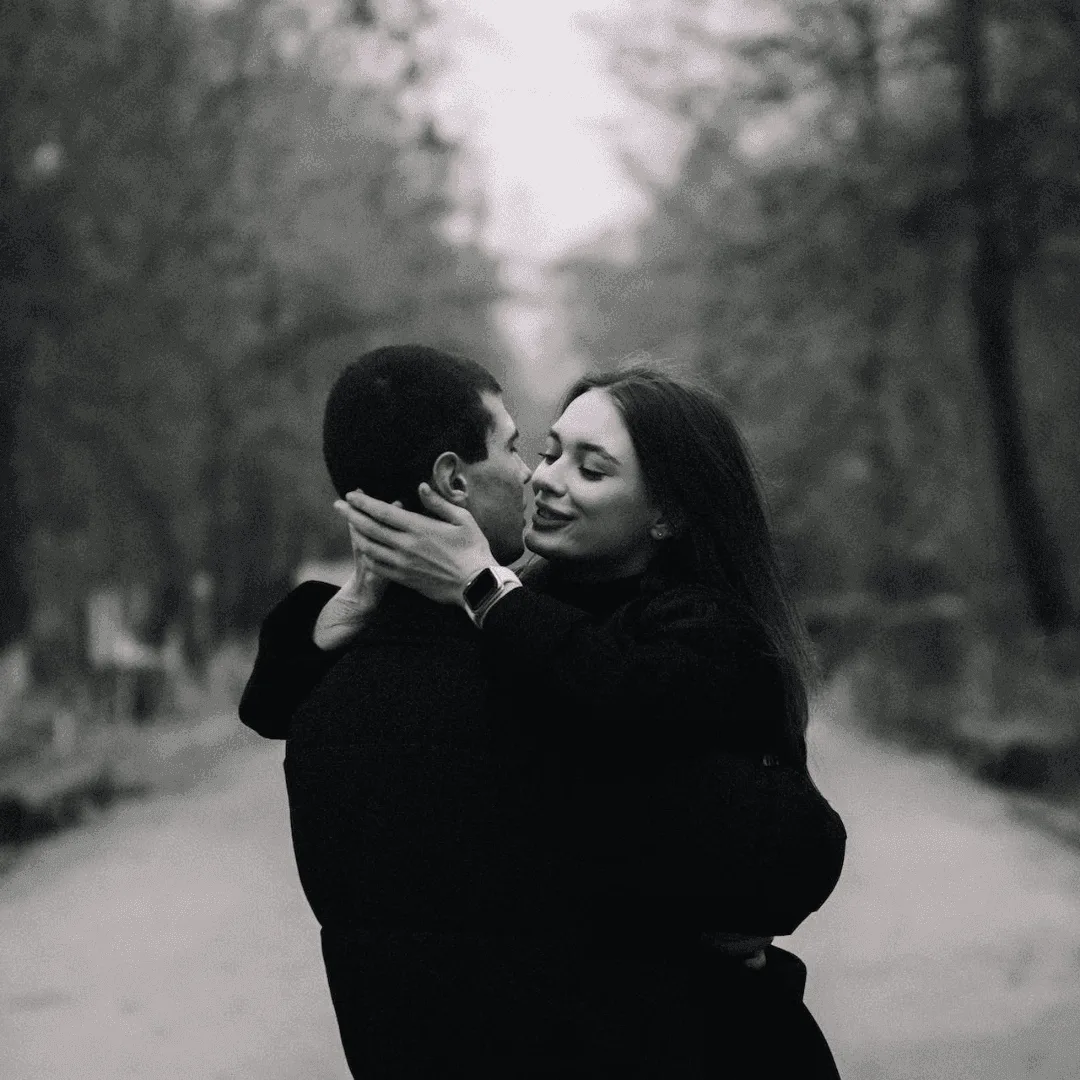 4 Signs You’re Chasing Love Instead of Seeking It.
